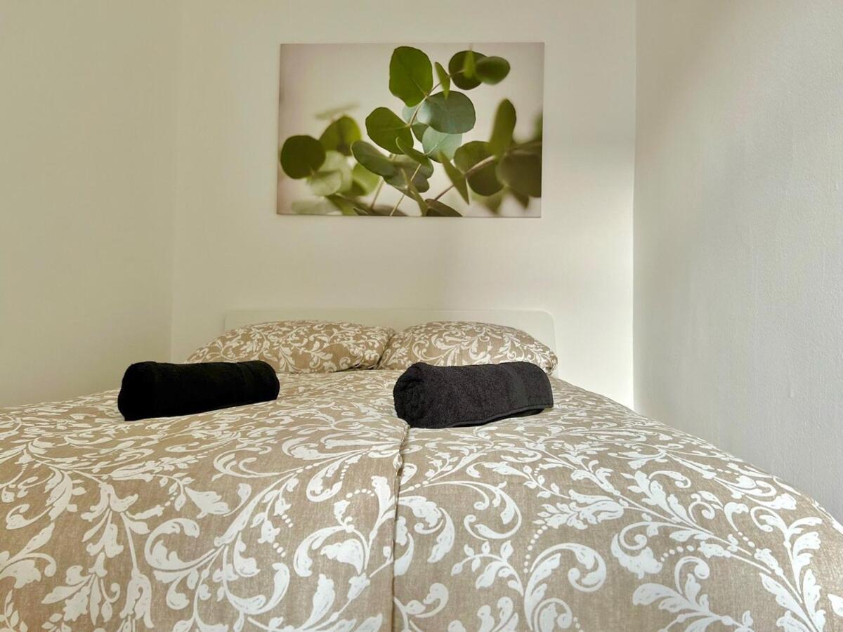 50 M2 Stylish With Free Parking Apartment Wien