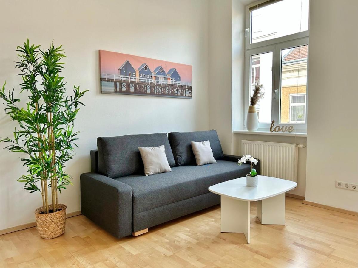 50 M2 Stylish With Free Parking *